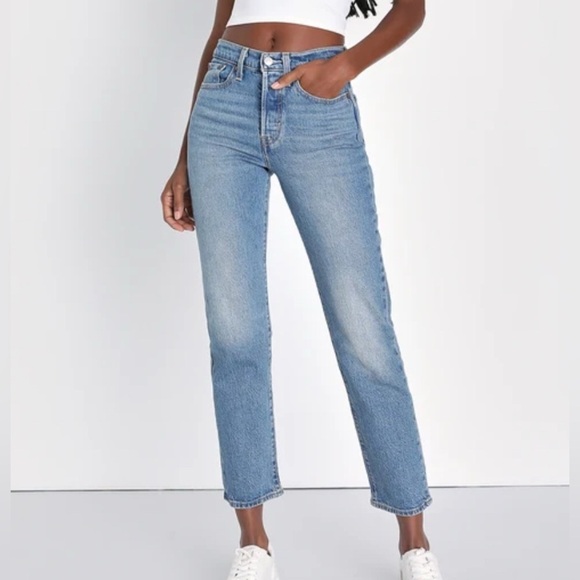 Levi's Premium Wedgie Straight Fit High Rise Jeans Size 26 Stretch Button fly - Picture 9 of 9